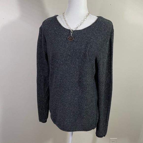 H & M zz med sweater in a black heather rounded neckline - Picture 10 of 13